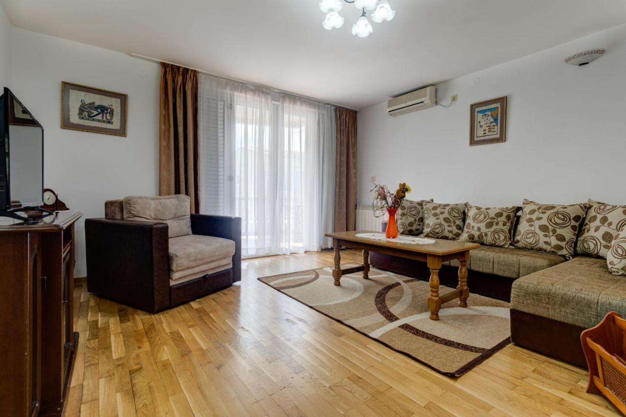 Sun Apartments Marija Budva Bagian luar foto