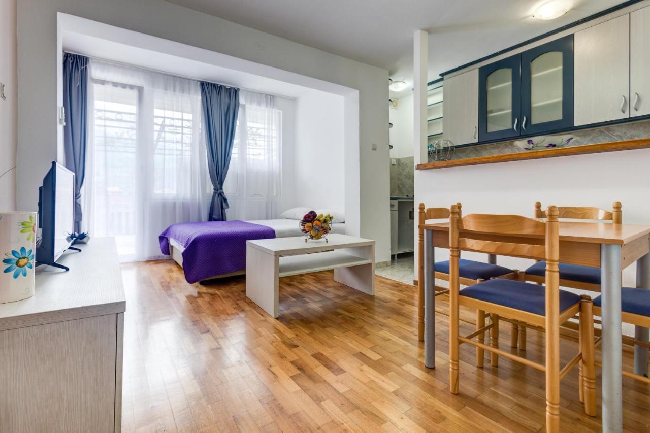 Sun Apartments Marija Budva Bagian luar foto