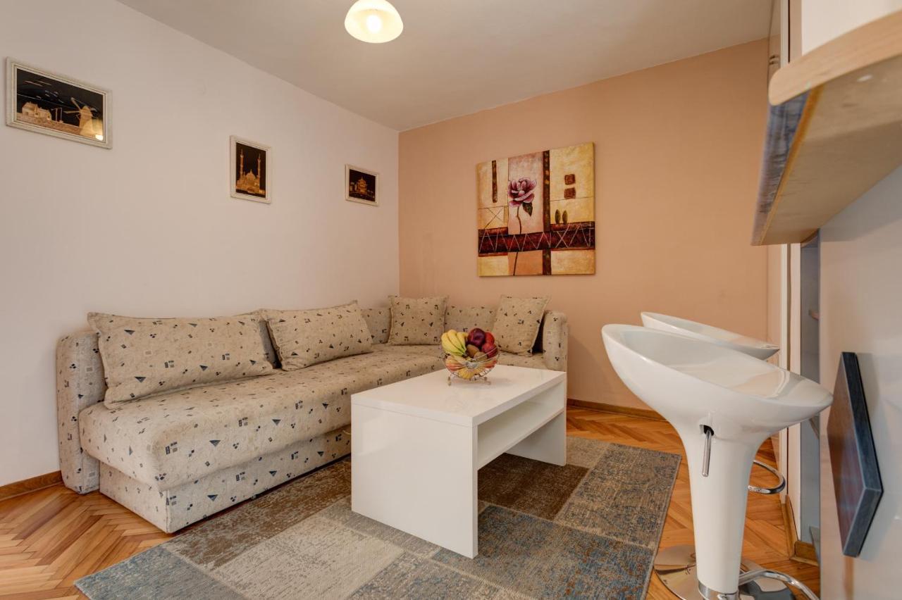 Sun Apartments Marija Budva Bagian luar foto