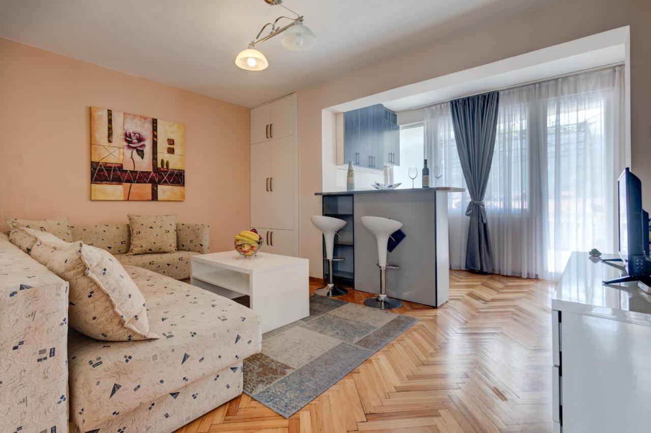 Sun Apartments Marija Budva Bagian luar foto